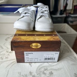 Seraph Footmates White Suede/Leather high top bootie